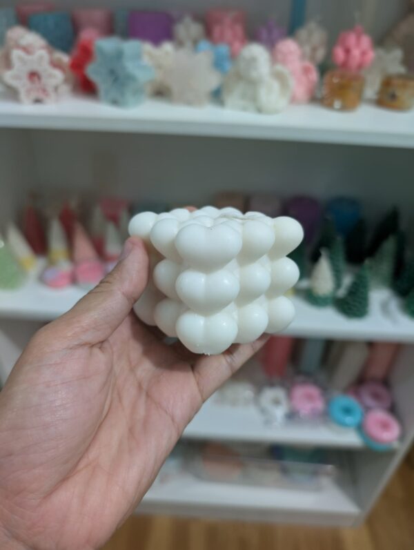 Bubble heart candle